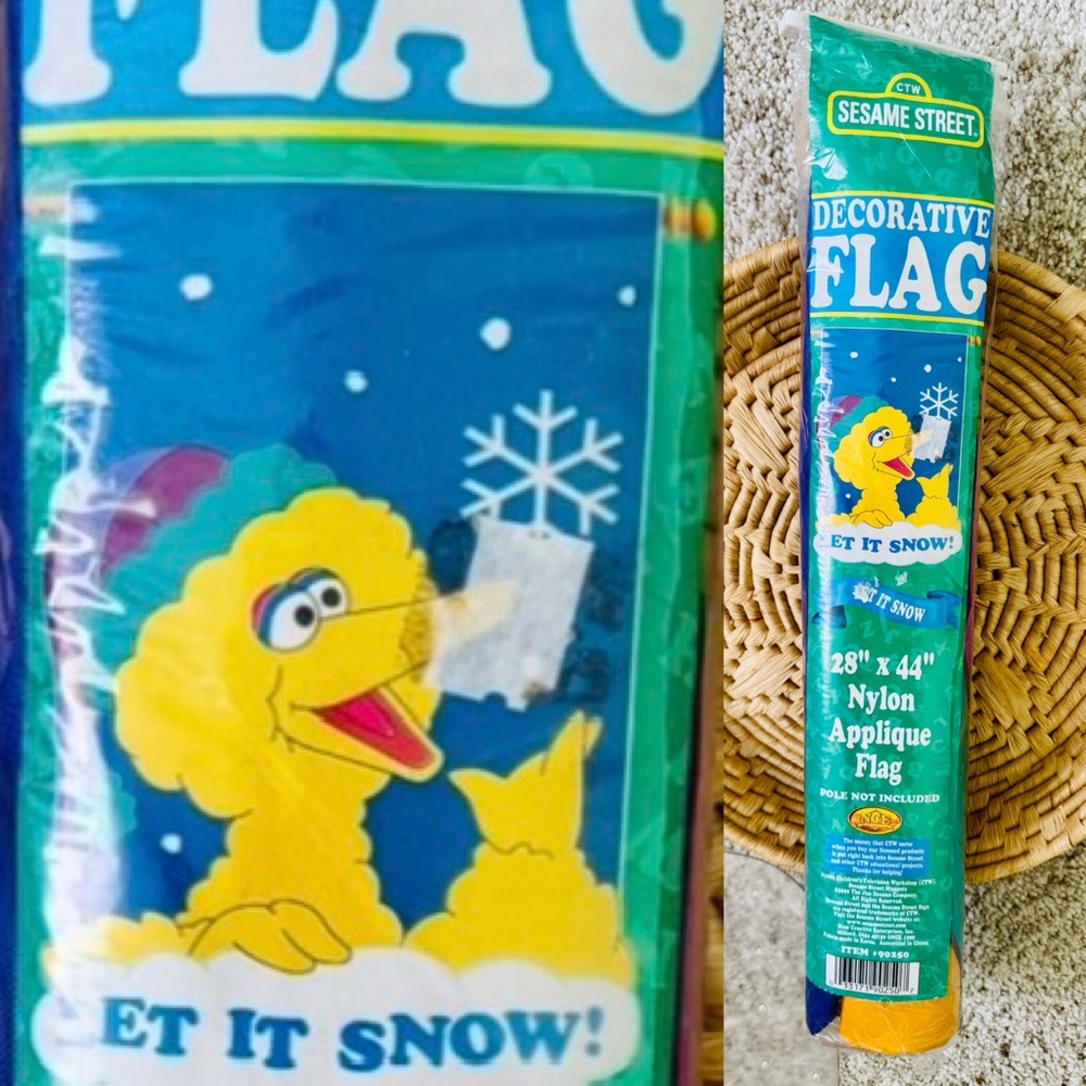 Vintage Sesame Street Big Bird Let It Snow Nylon Decorative Hanging Flag 28”x44”
